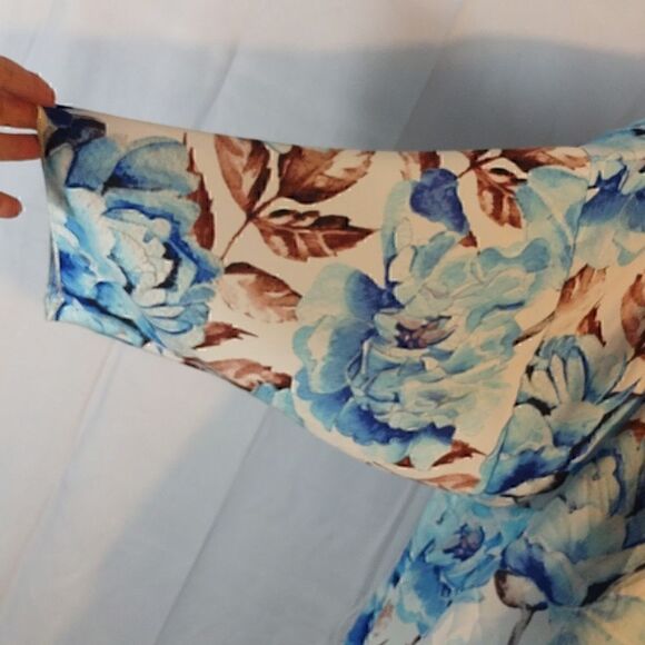 LuLaRoe Floral Open Front Kimono - Picture 3 of 7